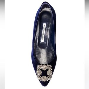 Manolo Blahnik Hangisi Velvet Flat size 41